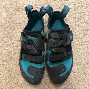 Worn Once - Evolv Kira Climbing Shoes W 8 Teal